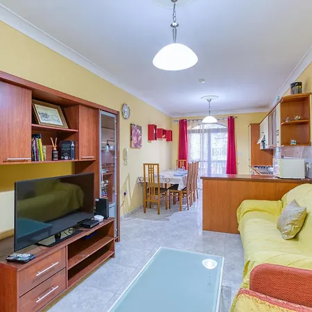 A Colourful 3br Home, With Smart Tv & Balcony By 360 Estates Daire *