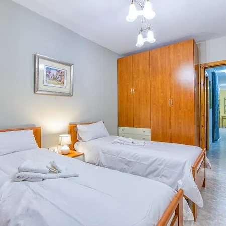 A Colourful 3br Home, With Smart Tv & Balcony By 360 Estates St. Paul's Bay