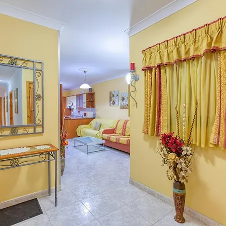 A Colourful 3br Home, With Smart Tv & Balcony By 360 Estates Apartment St. Paul's Bay