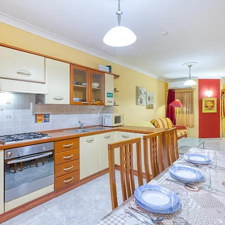 A Colourful 3br Home, With Smart Tv & Balcony By 360 Estates Apartment St. Paul's Bay