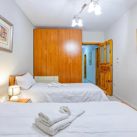 A Colourful 3br Home, With Smart Tv & Balcony By 360 Estates Apartment St. Paul's Bay