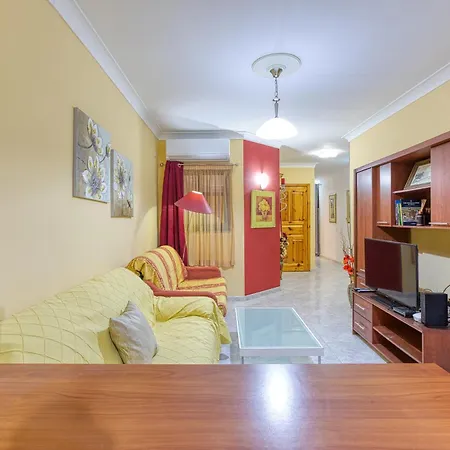 A Colourful 3br Home, With Smart Tv & Balcony By 360 Estates Apartment